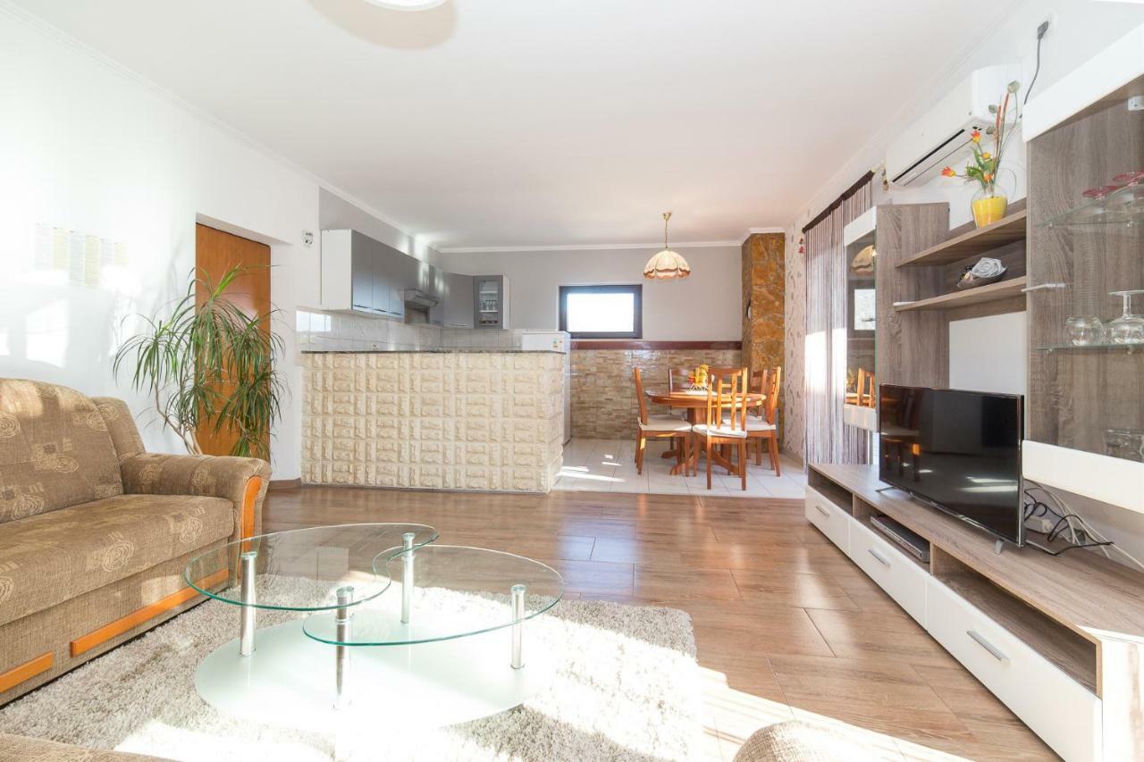 Villa Marica Kaštela المظهر الخارجي الصورة